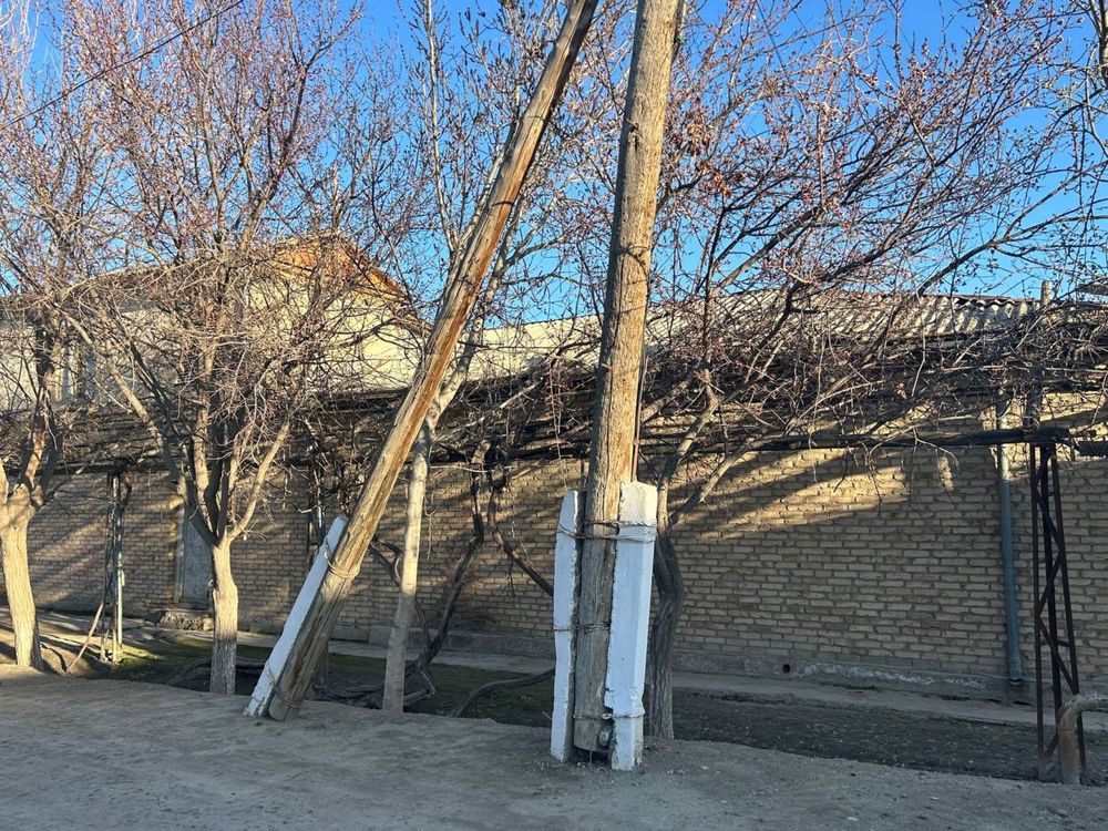 Buxoro tuman Galaosiyo shaharda 6 sotoq uy sotiladi