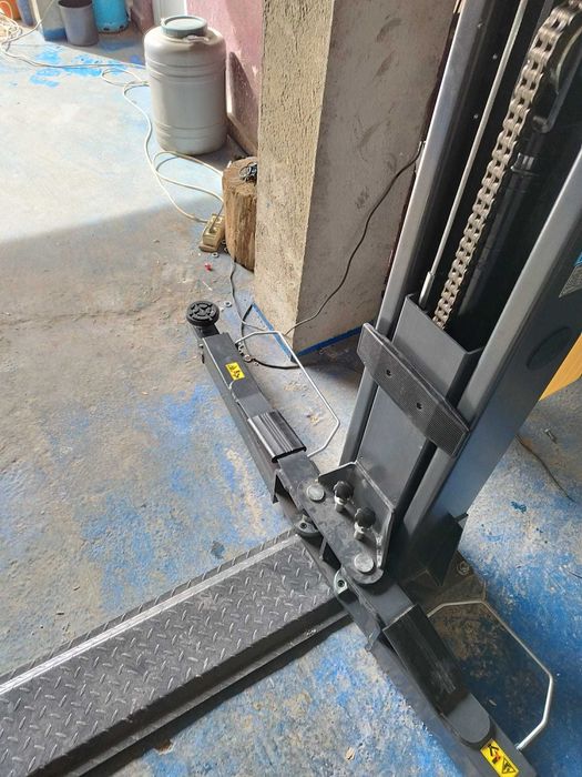 Elevator auto 2 coloane Reihmann RHM 242 M Profesional