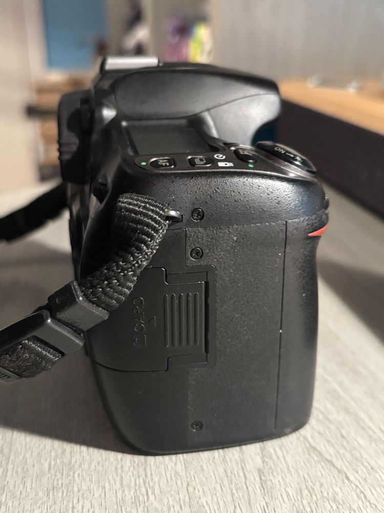 Nikon D80- Отлично състояние