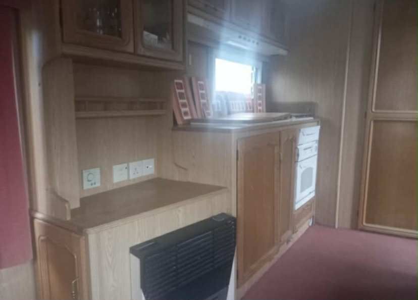 Vand rulota adusa recent in romania