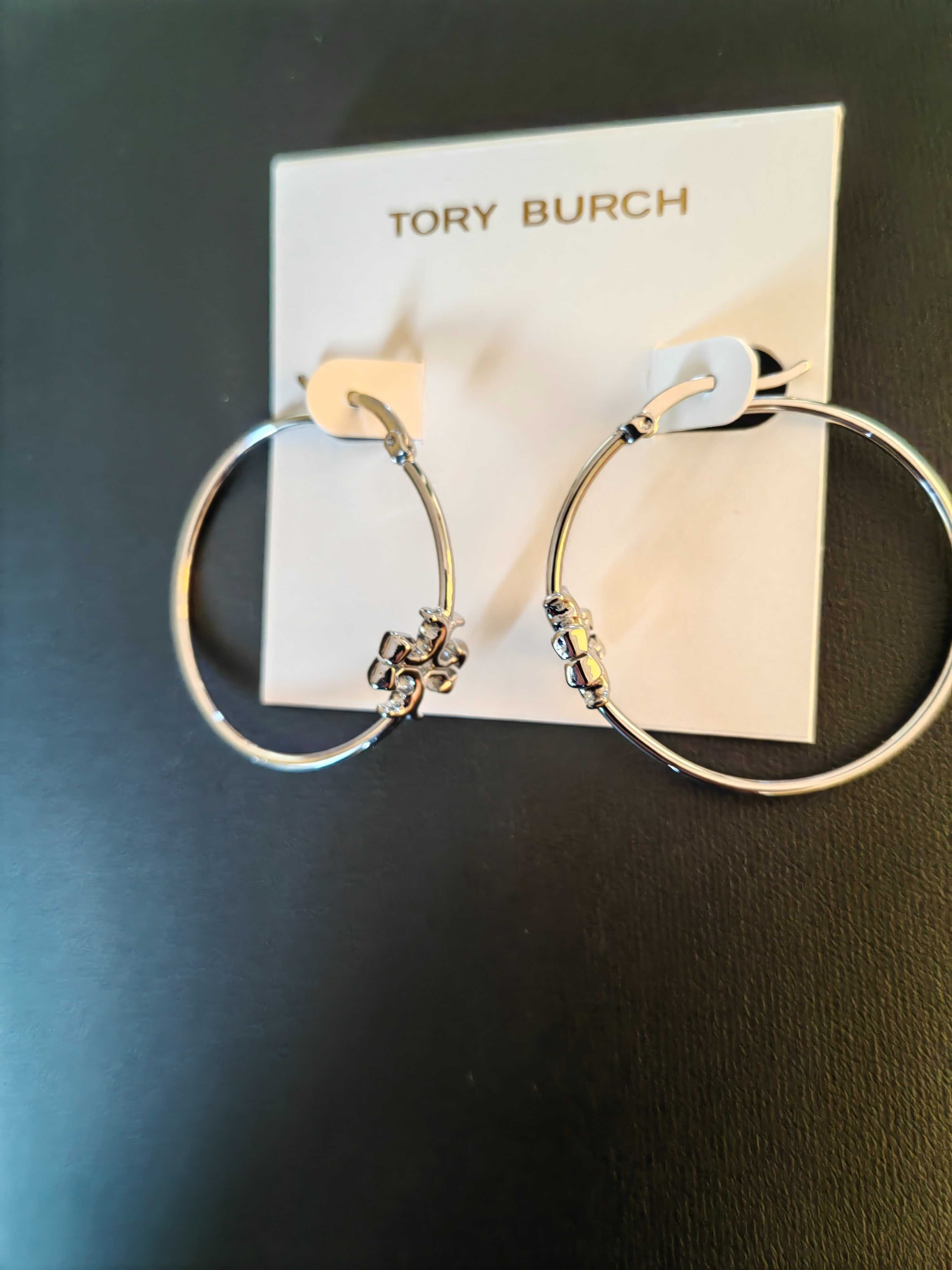 сребристи обеци на Tory Burch - Eleanor hoop earrings