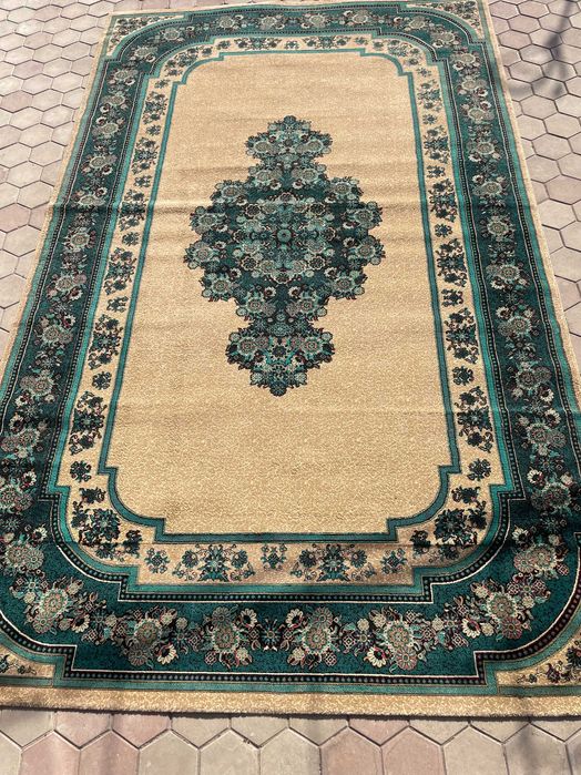 Ковер б/у размеры 3м х 5м. Производство Турция