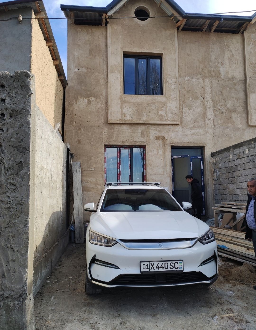 2 etajli 4 xonali kottej sotiladi 30000$