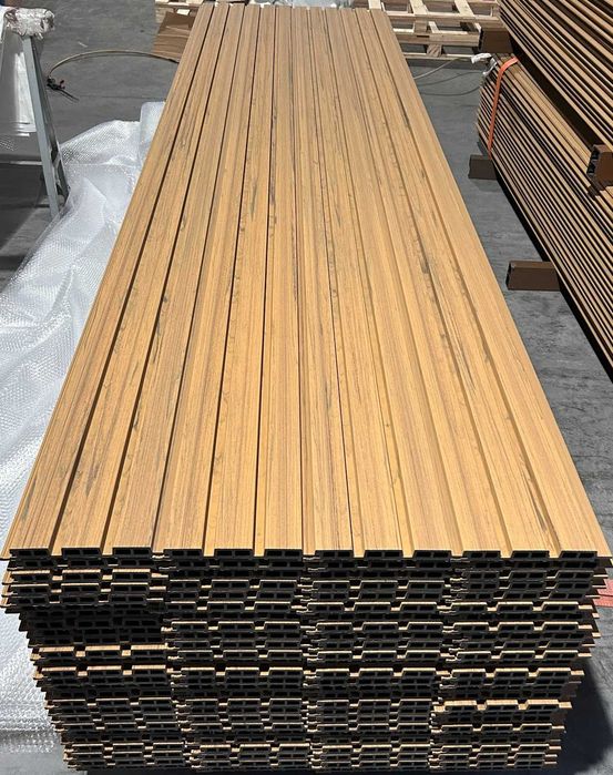 Фасадна композитна ламперия WPC