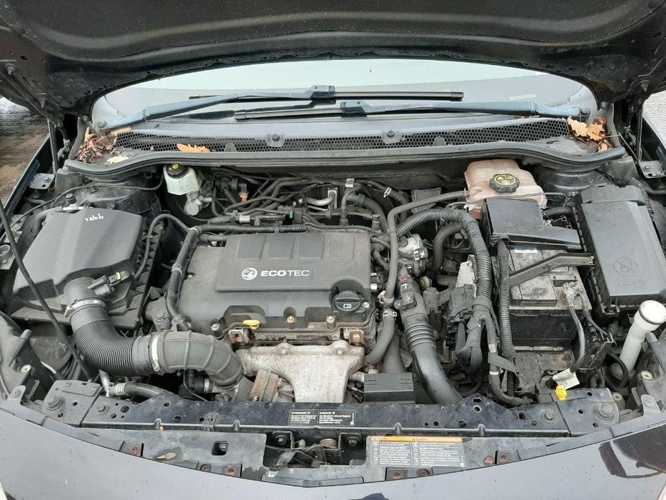 Centuri siguranta spate Opel Astra J 2011 Hatchback 1.4 TI
