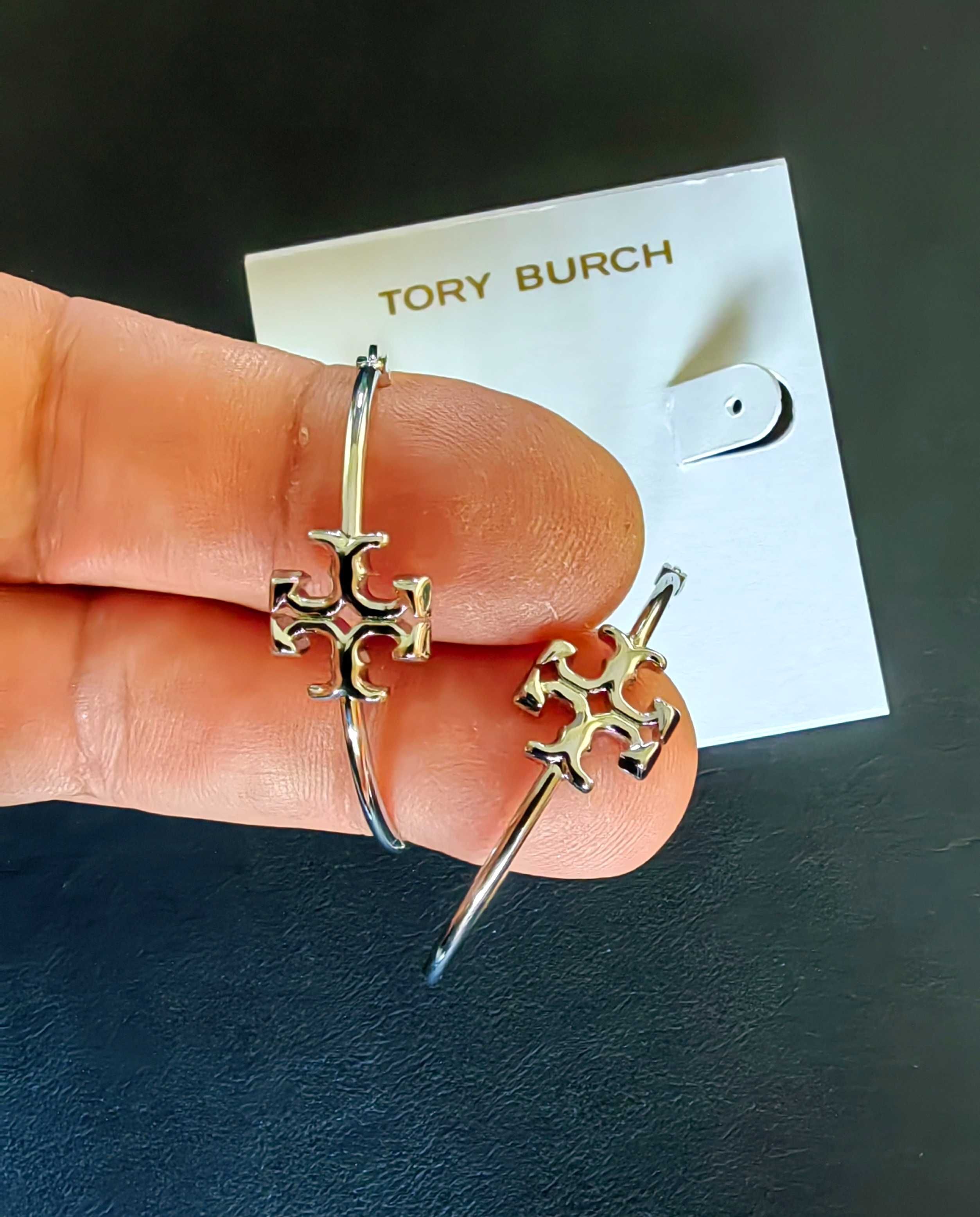 сребристи обеци на Tory Burch - Eleanor hoop earrings