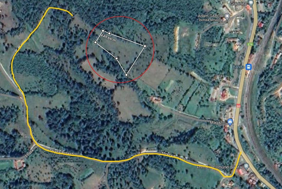 2 Terenuri extravilane Banita