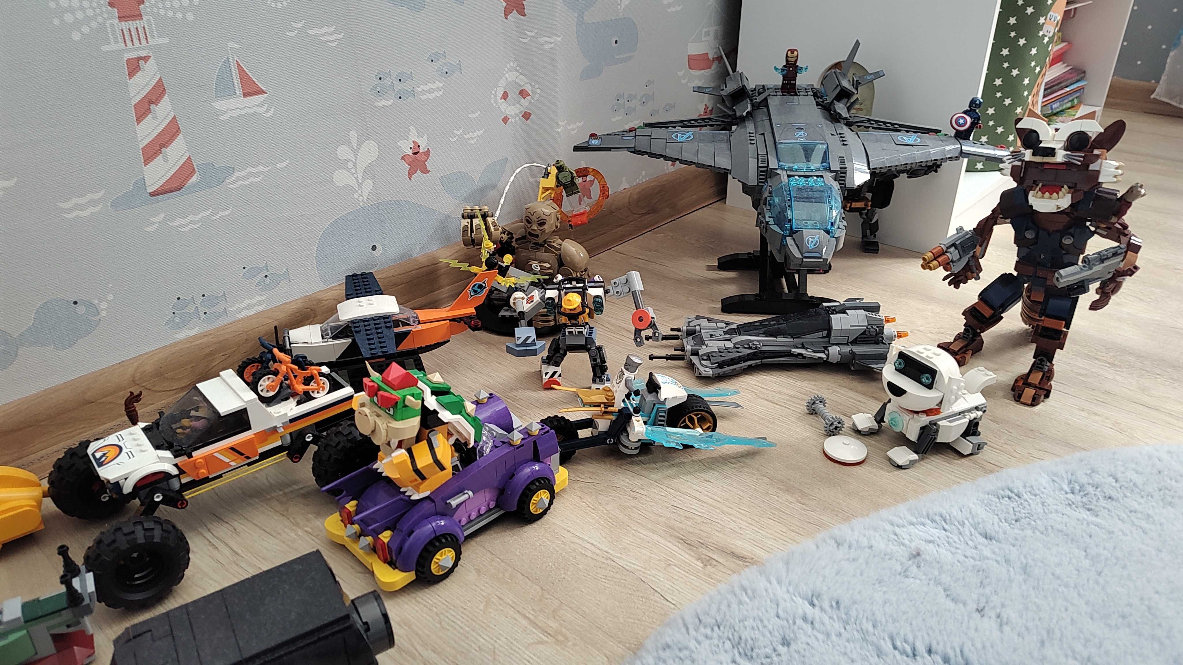 Lego сглобени с кутии и инструкции на 50%