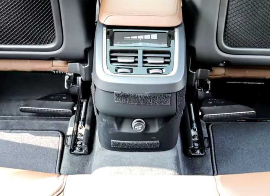Капачета за отворите на въздуховодите за задните седалки Волво Volvo