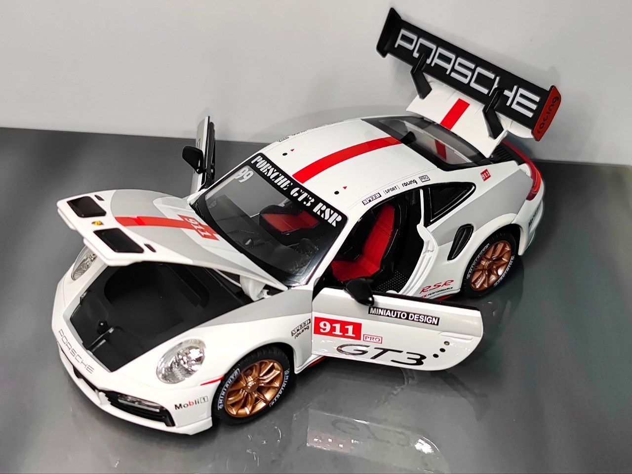 Porsche 911 GT3 RSR металлическая машинка масштабная модель - Доставка