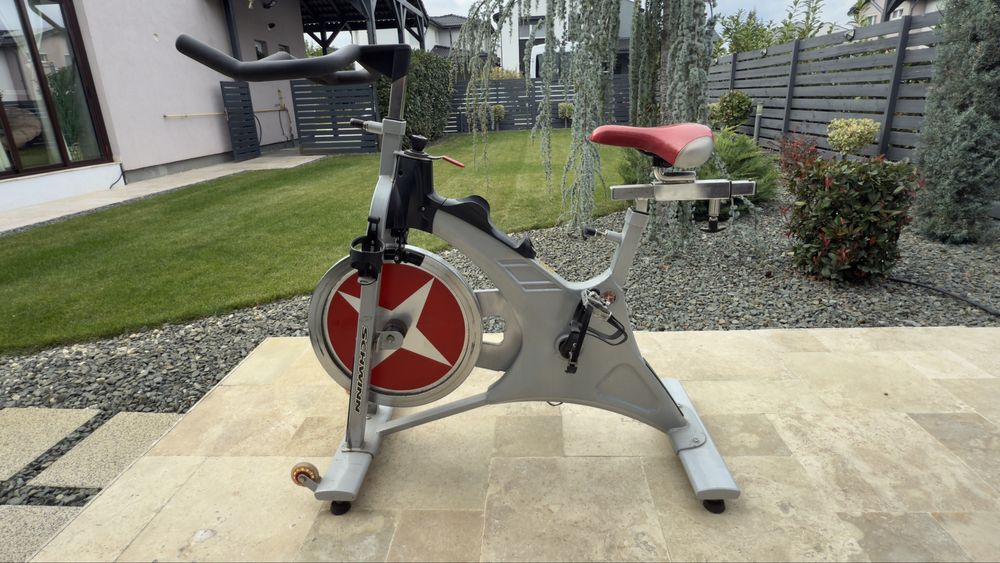 Bicicletă Cycling / spinning profesională Schwinn Evolution SR