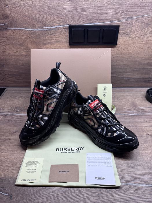Мъжки обувки Burberry НОВИ