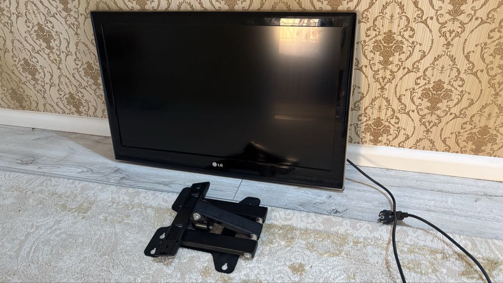 Телевизор LG 2011