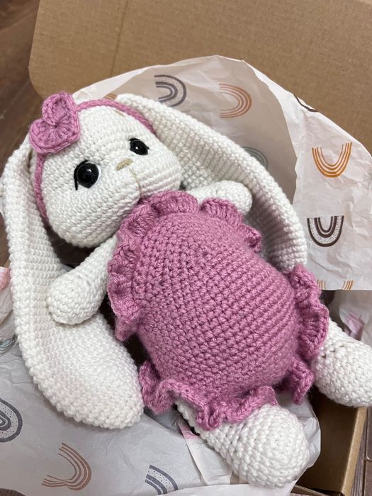 Плетена играчка зайче с дълги уши