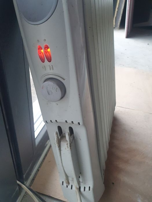 Vând Calorifere electrice!