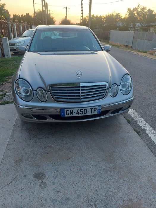 Mercedes E 220 elegance