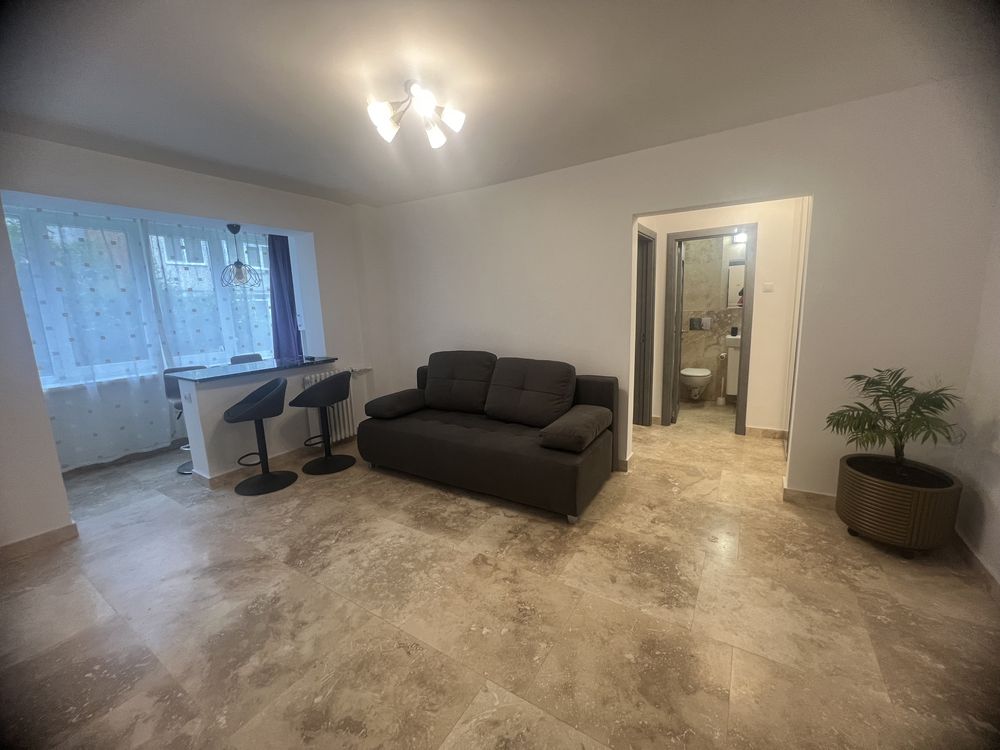 Apartament la parter in chirie regim hotelier