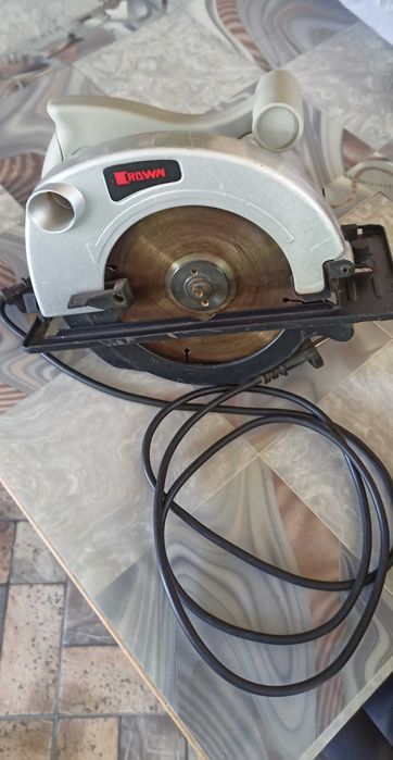 циркулярная пила CROWN в отличном состоянии