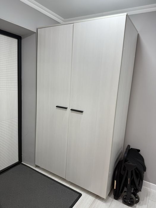 Шкаф для прихожей