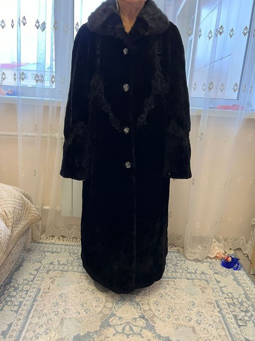 Продаю срочно шубу