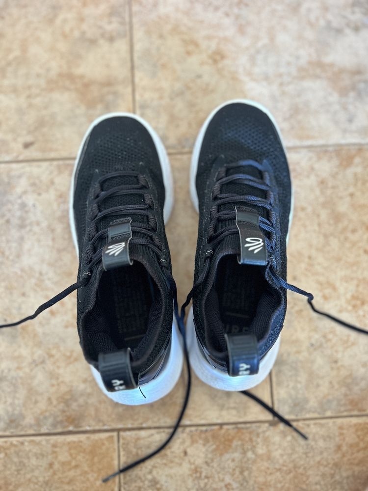Curry Flow 8 Basketball Shoes