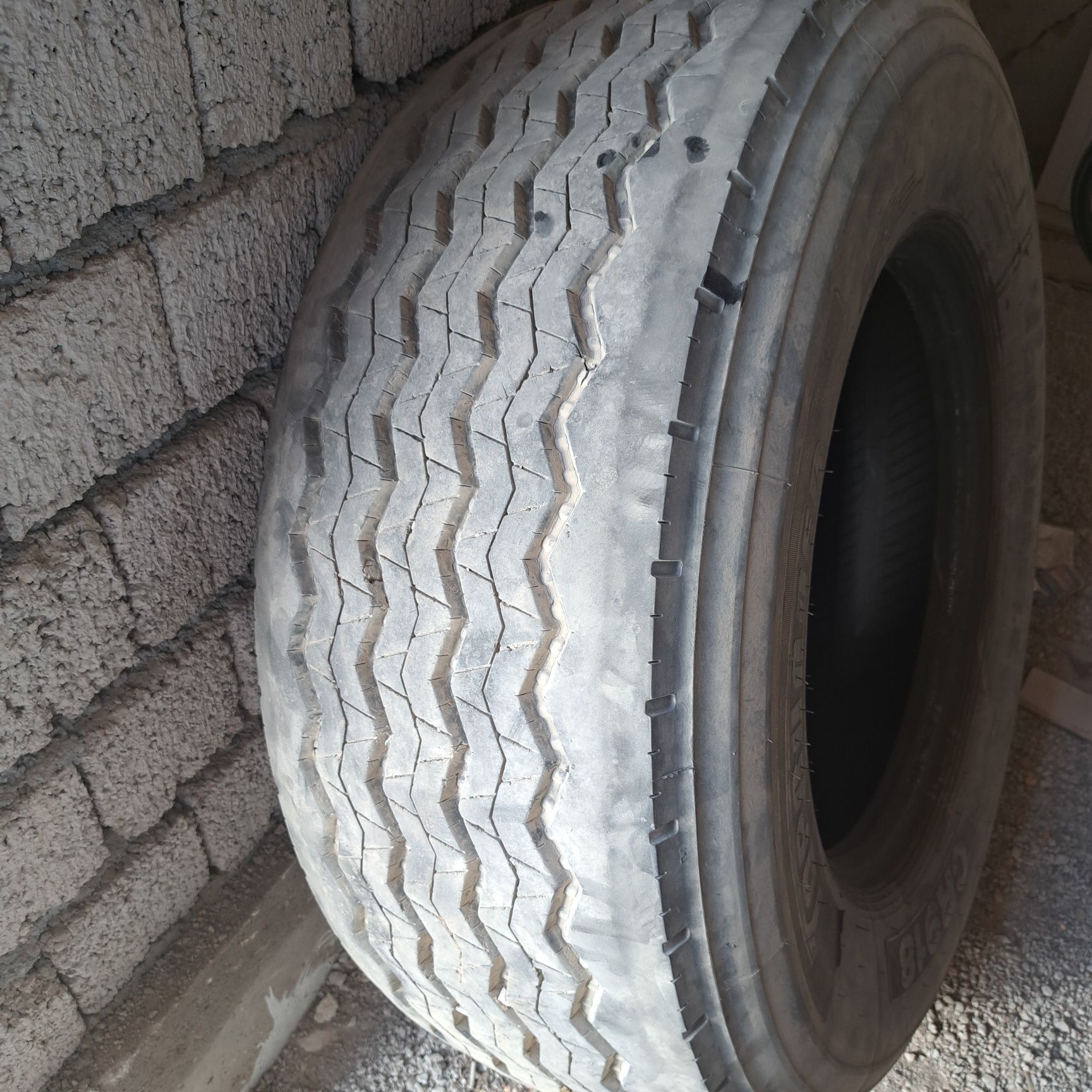 Продаётся балон 385/65/22.5