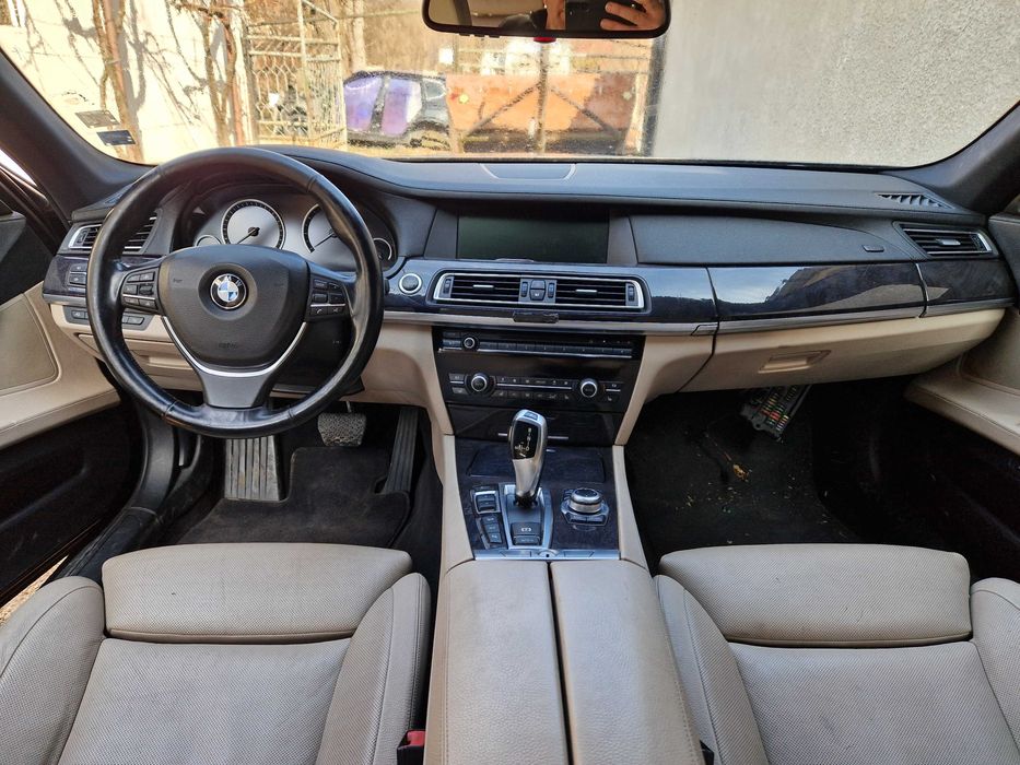 BMW 750i F01 - 408кс - 2010г на части