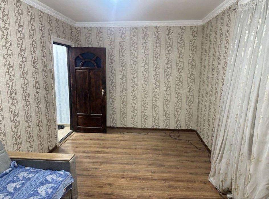 Чиланзар 26 1/1/5 кирп дом балк 2/6 42 м2 можно ипотека