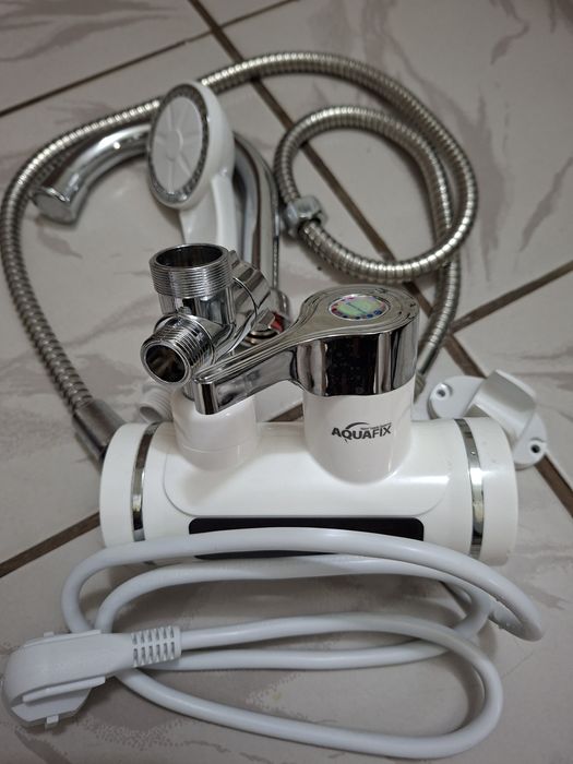 Baterie electrica de dus.