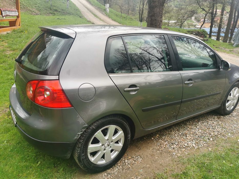 Vând vw golf 5 1.6 fsi 2005 automat