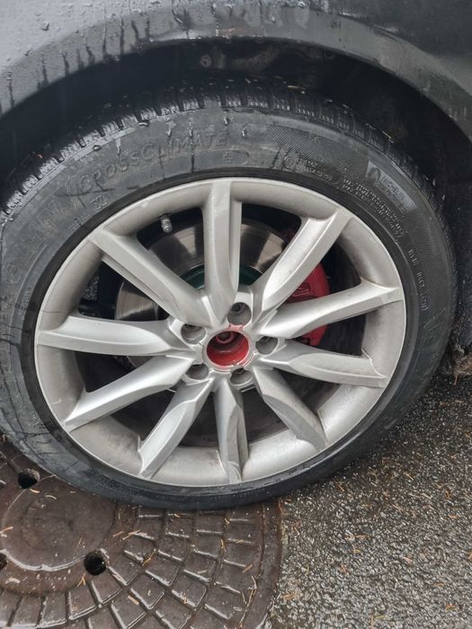 Vand jante r18 nu sunt zgariate