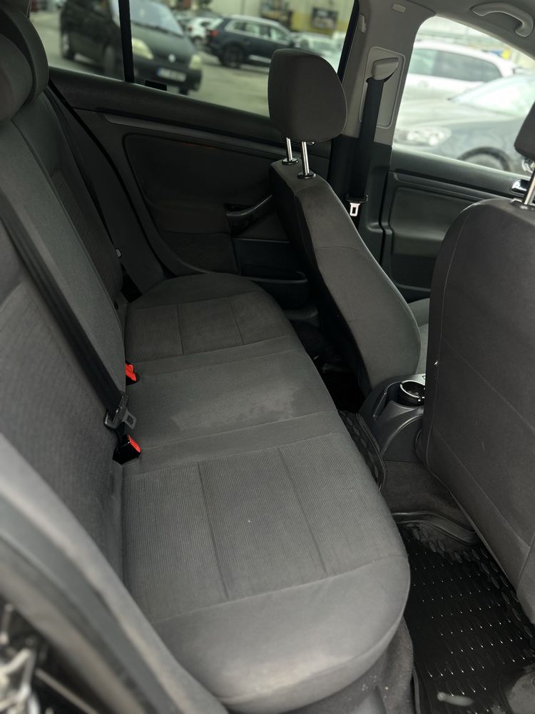 Volkswagen Golf V