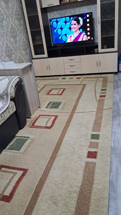 Ковер Палас 2×5 в хорошем состоянии