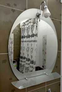 Зеркало в ванную комнату с полочкой и подсветкой.