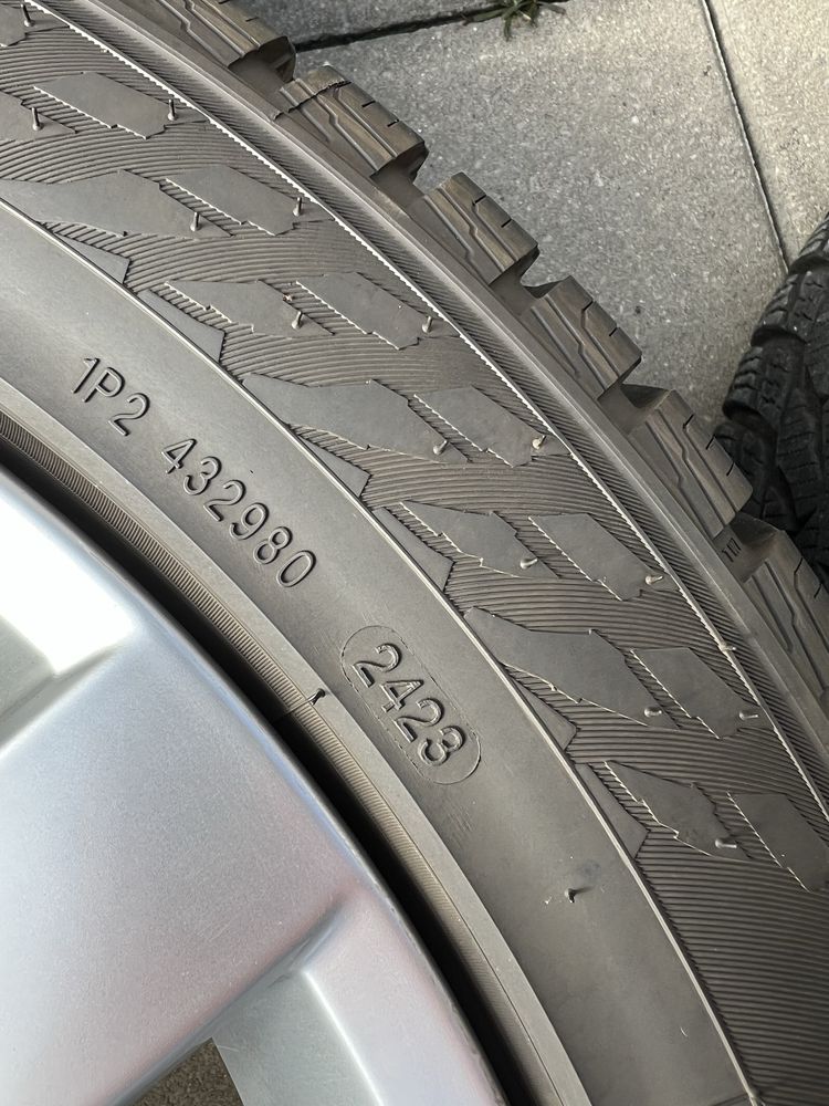 Jante originale Volkswagen Audi 5x112 18” anvelope 255 45 18 Nokian