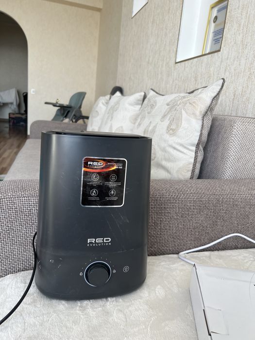 Продаю увлажнитель воздуха