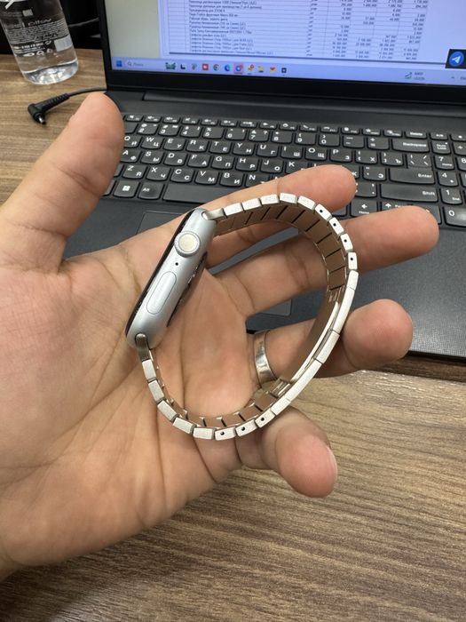 Apple watch 10 46 mm. Silver - Nike+ Battary:100%