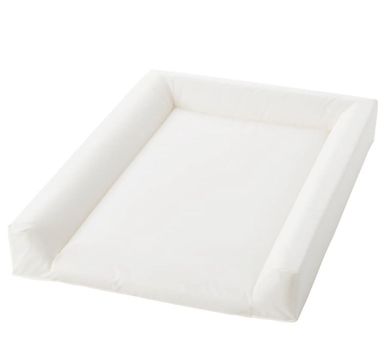 Masa de infasat Ikea SMAGORA + 2 etajere si accesorii