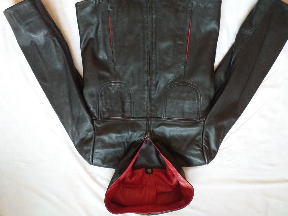 Яке за момиче ест.кожа Размер 10/12 год