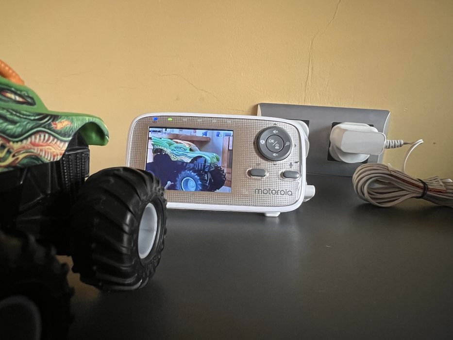 Видео Бебефон Motorola MBP669 Connect