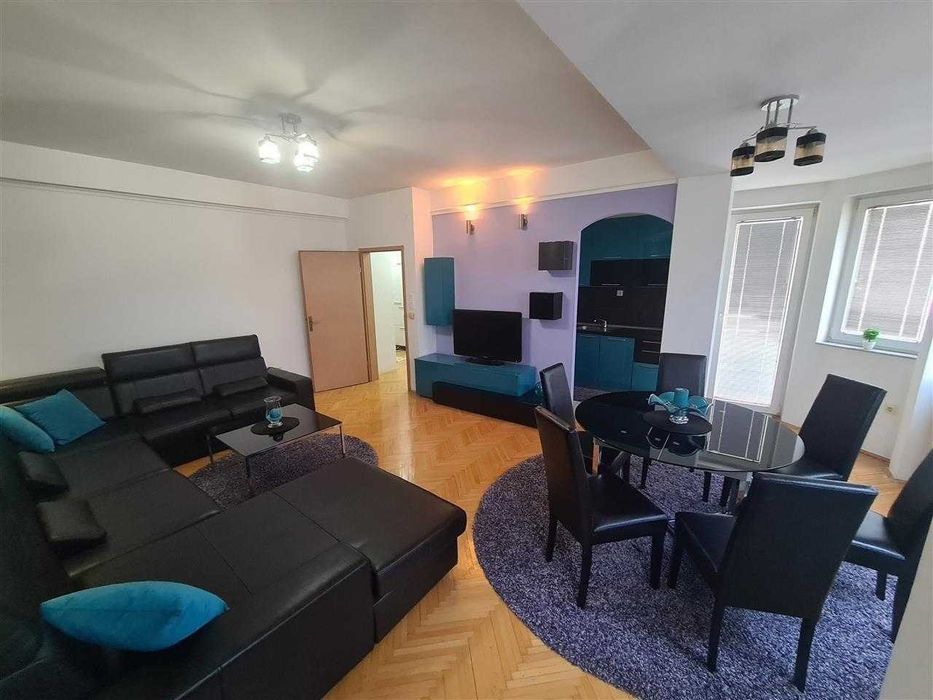 Дава се под наем Тристаен апартамент в Бургас, Център - 80 кв.м за 280.5 € - Снимка #3