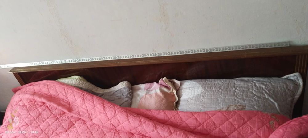 Продам кровать не дорого.