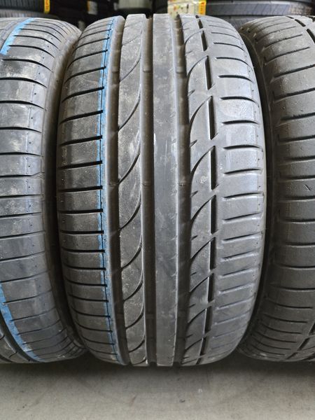 235/40/19 BRIDGESTONE 4бр