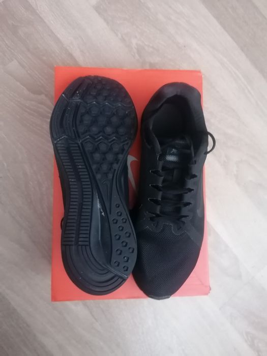 Nike Downshifter 8 и Nike Revolution 4  номер 44