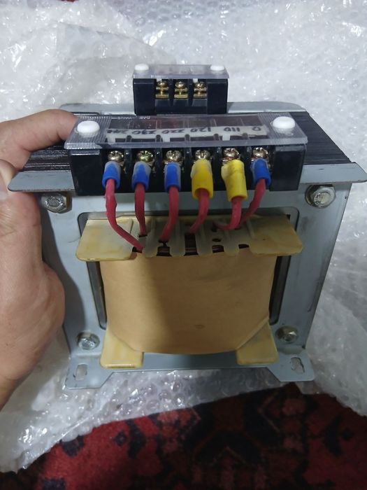 Трансформаторча сотилади холати Зур мисдан килинган