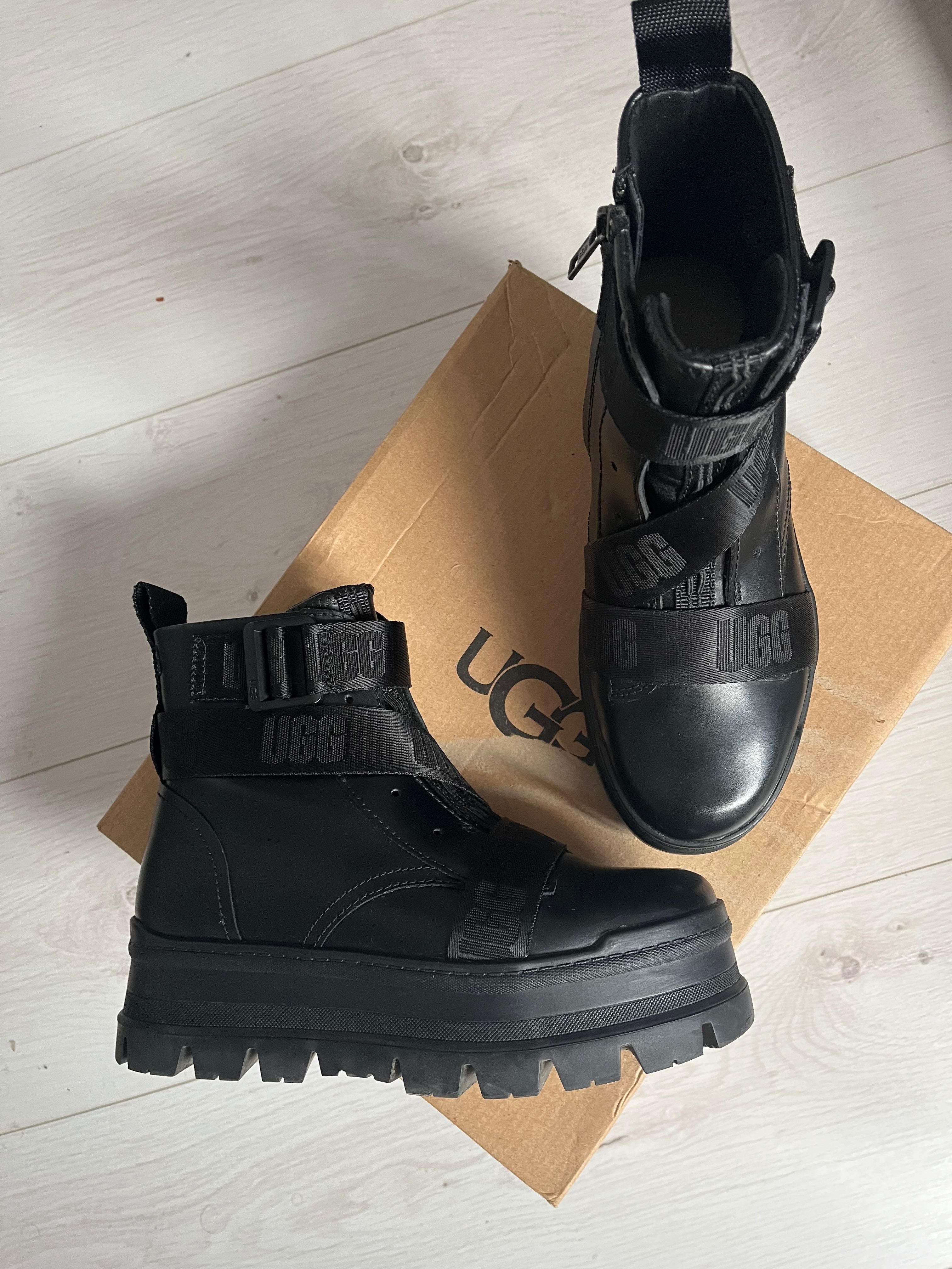 UGG model deosebit din piele naturală/ genuine leather boots