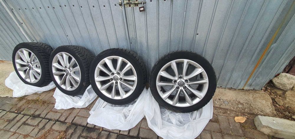 235 45 18 - Jante aliaj Opel + Anvelope aproape noi - iarna M+S 4 buc