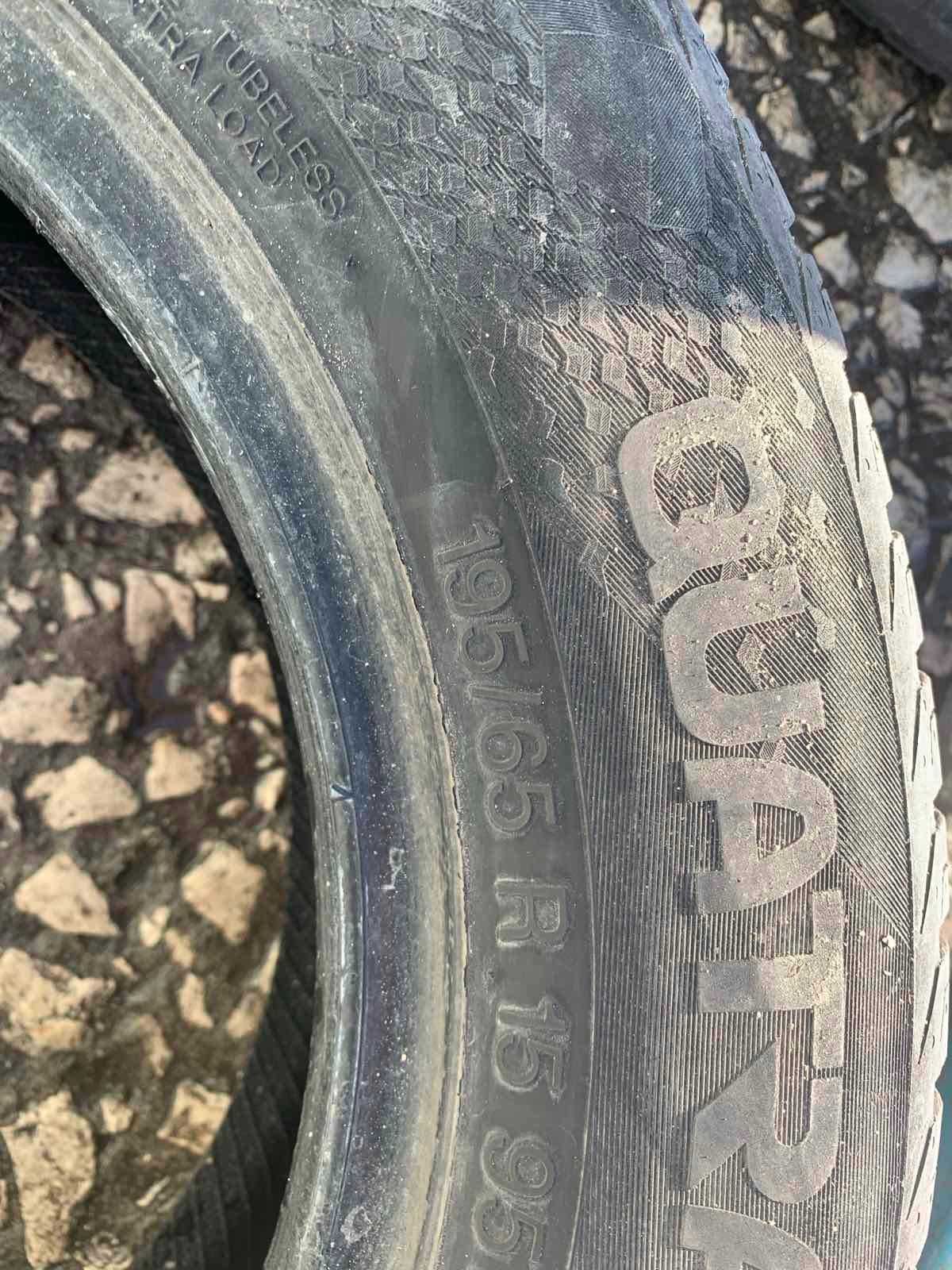 2 боря Всесезонни гуми Vredestein 195/65 R15 Dot 0819 ном 86