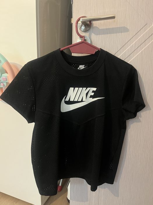 Дамска тениска Nike
