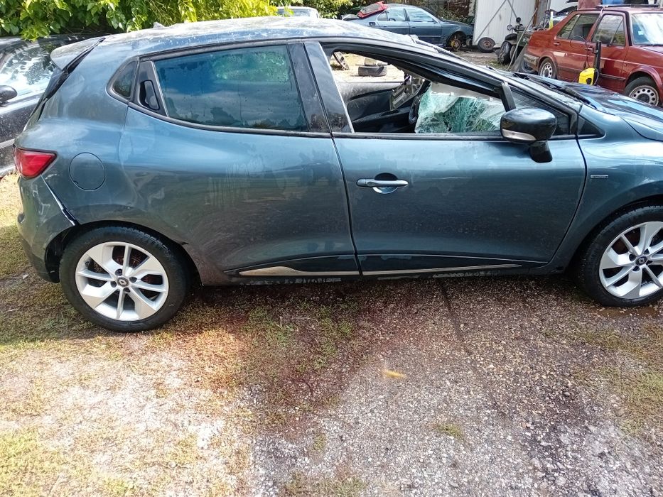 Продавам Рно клио Renault CLIO 1.2 118кс.2017г.